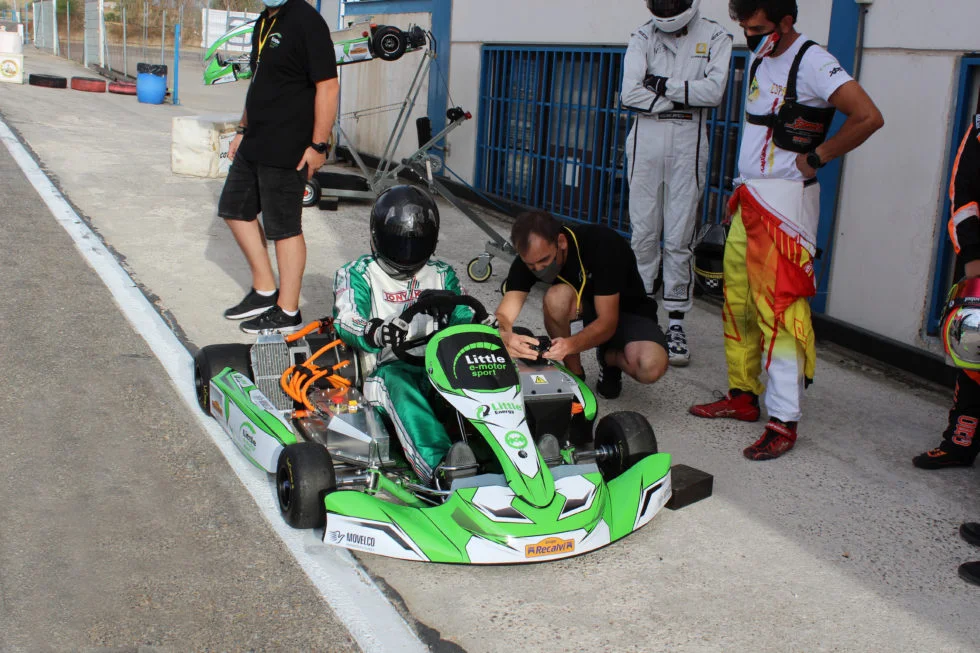 Presentación de los karts eléctricos de Little e-Motorsport en el Circuito de Recas
